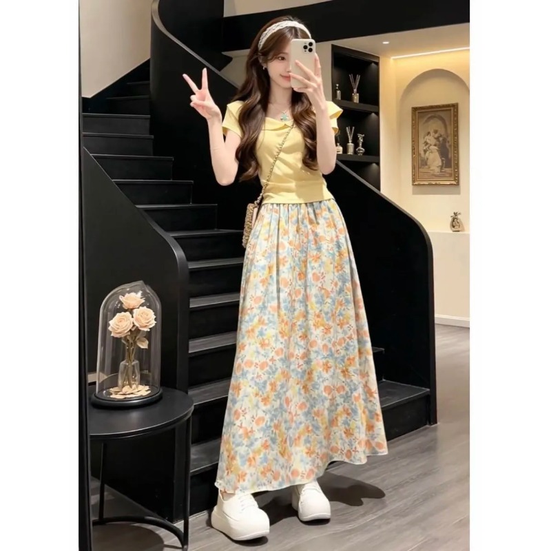 Summer Clothing For Japan - Conjunto de Dos Piezas de Falda
